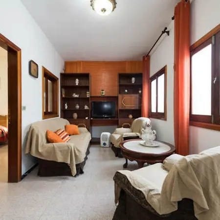 Apartment Big House 16 People